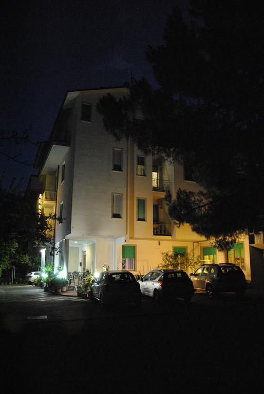 Hotel Andrea *